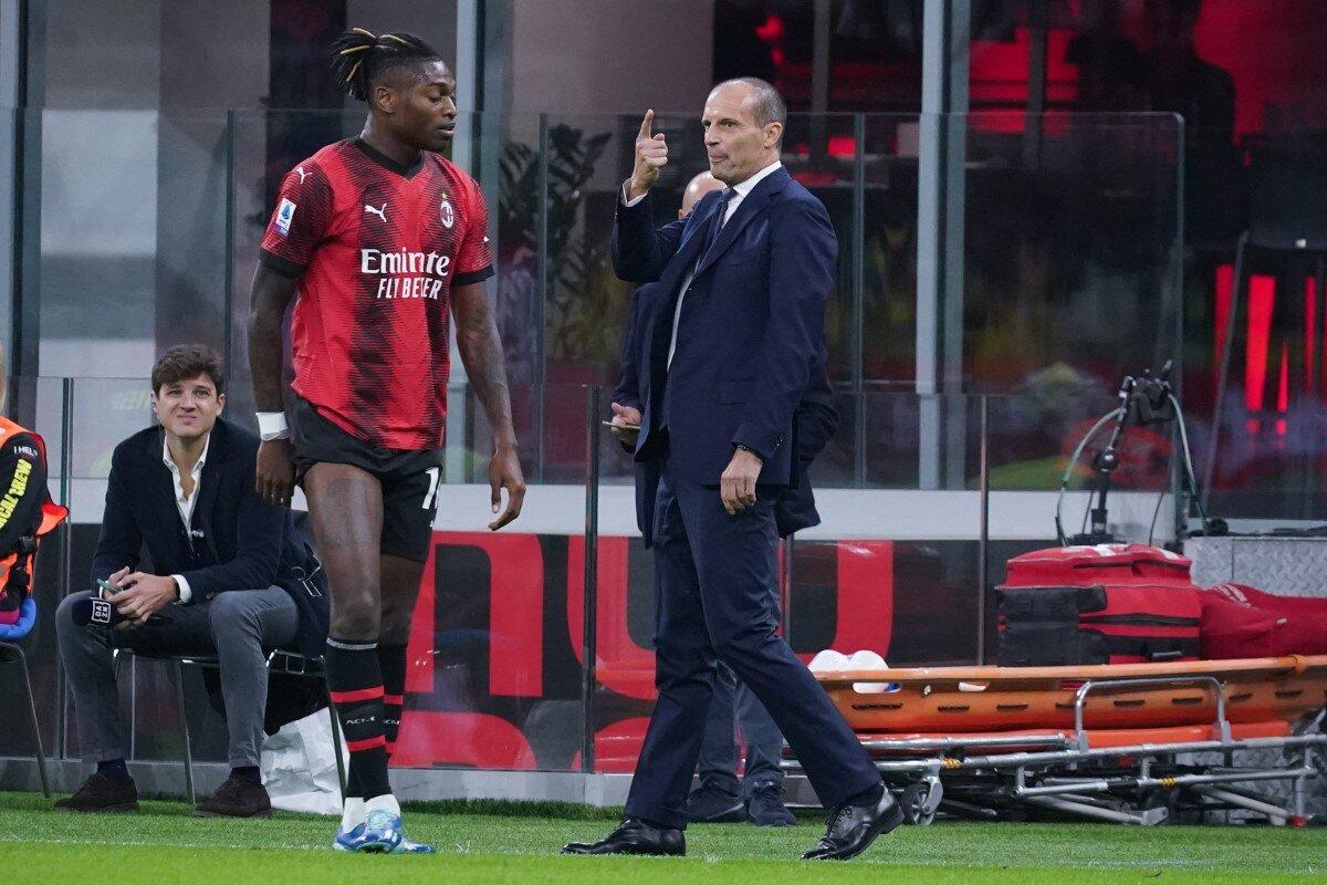 Il neo allenatore del Milan Max Allegri con Rafael Leao