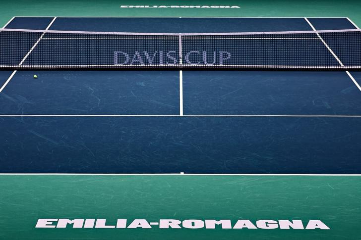 Il campo della Coppa Davis a Bologna