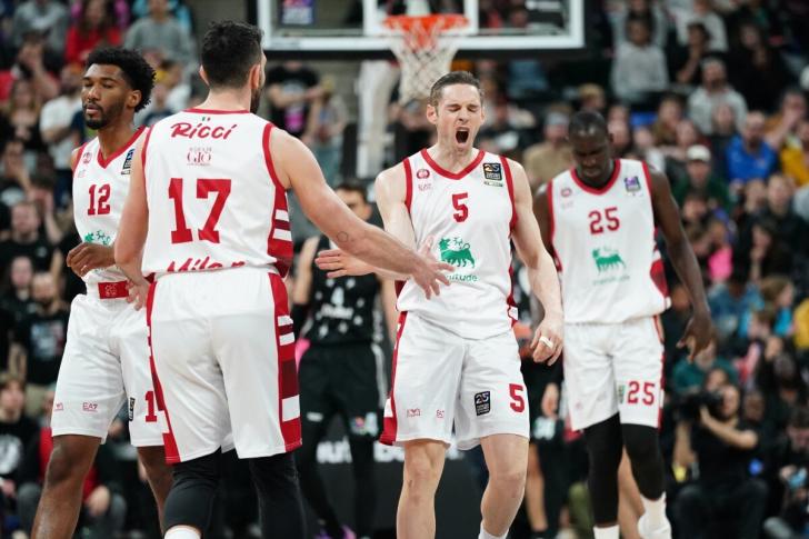  Fabien Causeur dell'Olimpia EA7 Emporio Armani Milano