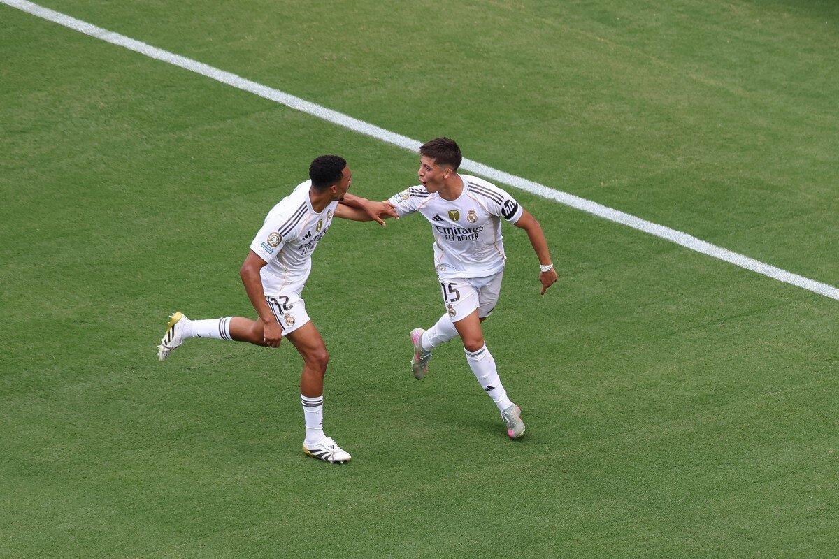 Arda Guler e Tren Alexander--Arnold del Real Madrid