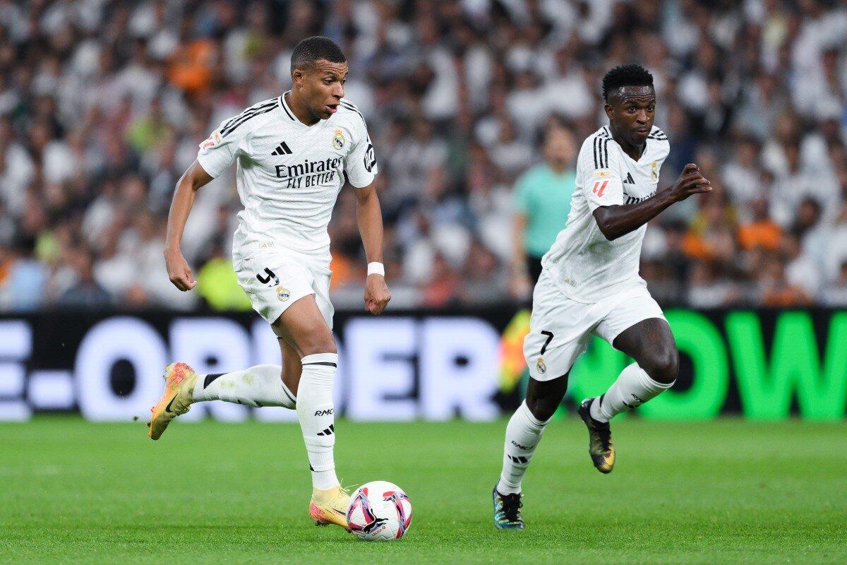 Kylian Mbappé e Vinicius Jr del Real Madrid