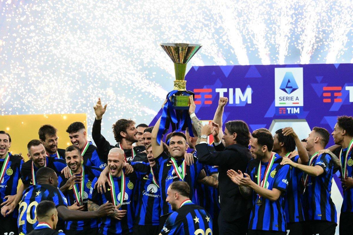 L'Inter festeggia la vittoria della Serie A 2023-2024